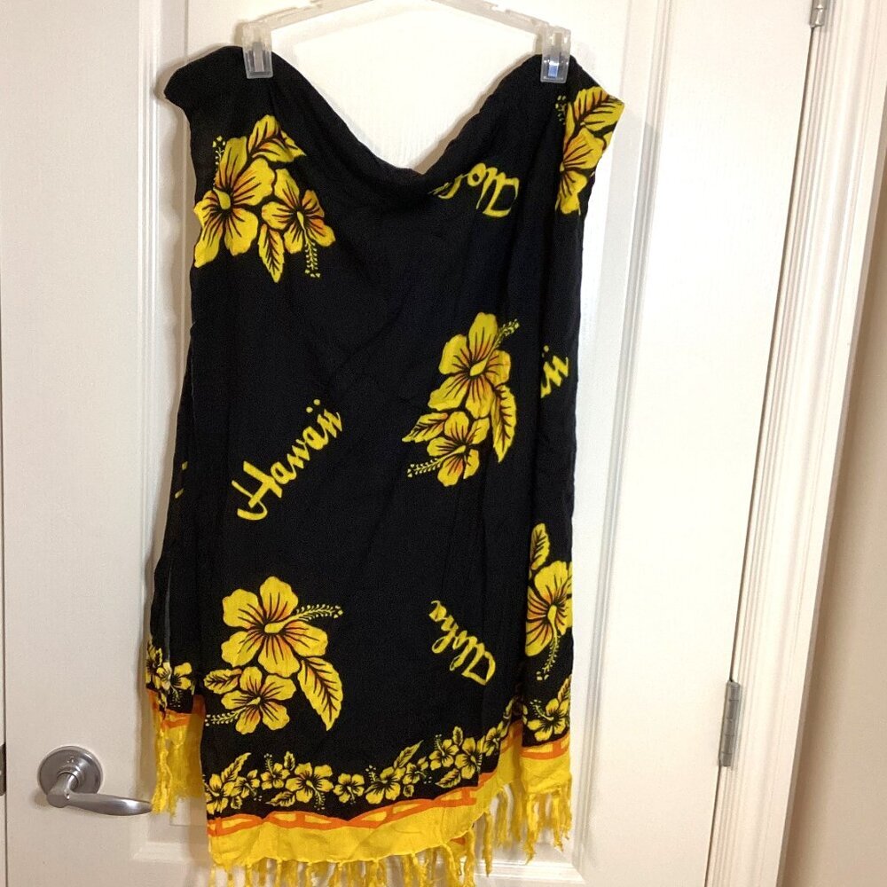 Women's Hawaiian Themed Beach Swimsuit Cover-up Sarong Wrap With Fringe - Picture 3 of 8